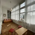 Appartement Geraeumige Altbauwohnung Im Zentrum *