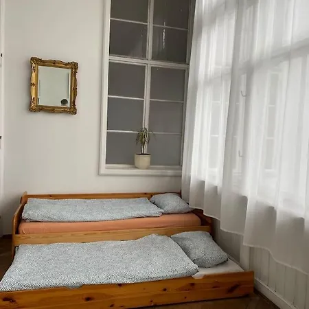 Apartment Geraeumige Altbauwohnung Im Zentrum Graz